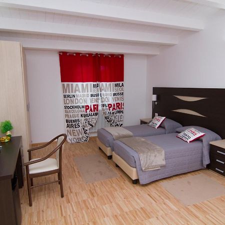 Al Bastione Relais Suite & Rooms グラヴィーナ・イン・プーリア エクステリア 写真