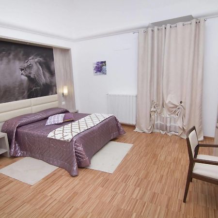 Al Bastione Relais Suite & Rooms グラヴィーナ・イン・プーリア エクステリア 写真