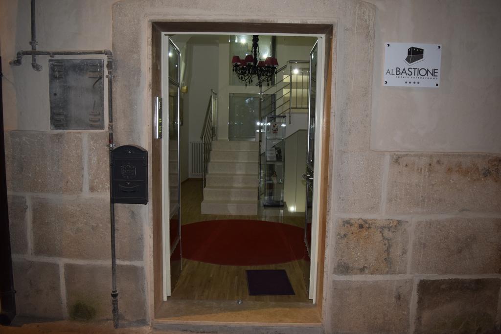Al Bastione Relais Suite & Rooms グラヴィーナ・イン・プーリア エクステリア 写真