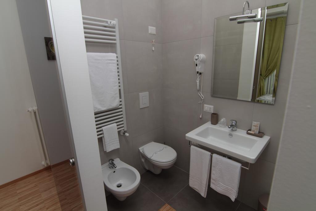 Al Bastione Relais Suite & Rooms グラヴィーナ・イン・プーリア エクステリア 写真