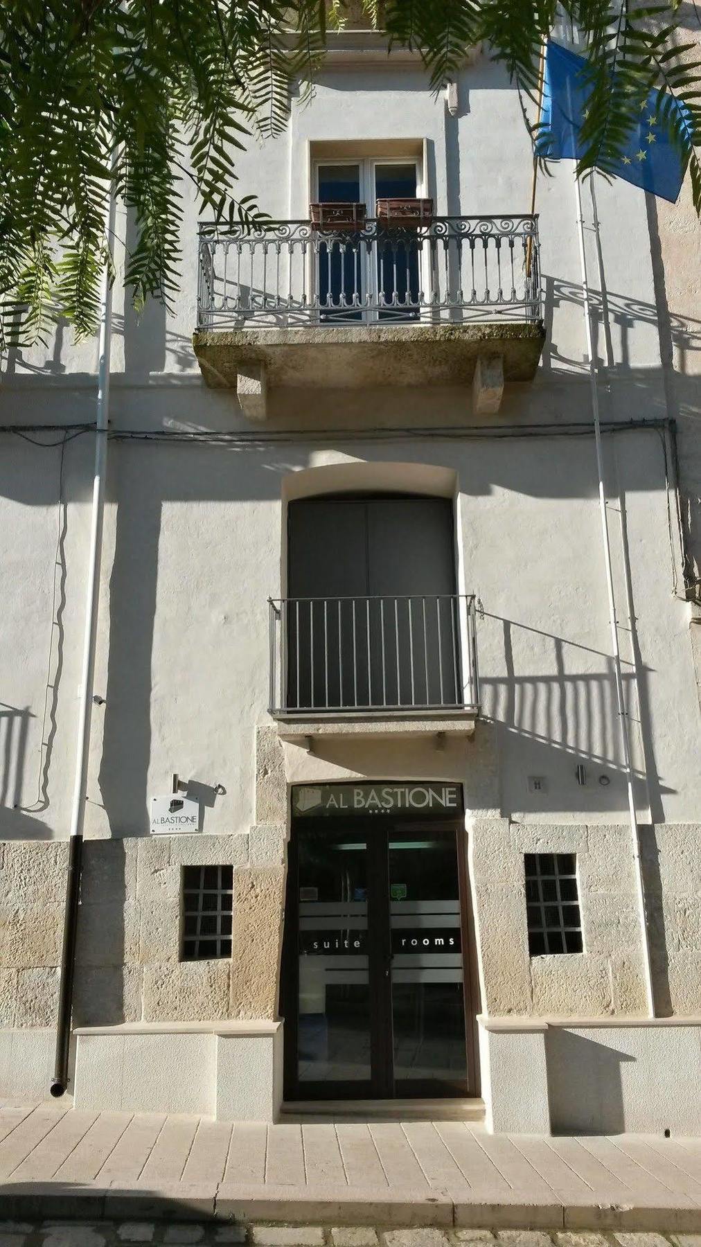 Al Bastione Relais Suite & Rooms グラヴィーナ・イン・プーリア エクステリア 写真